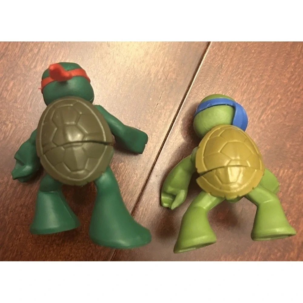 2013 Teenage Mutant Ninja Turtles TMNT Lot of 2 Action Figures‎ Viacom